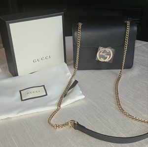 AUTHENTIC Gucci Interlocking GG crossbody bag